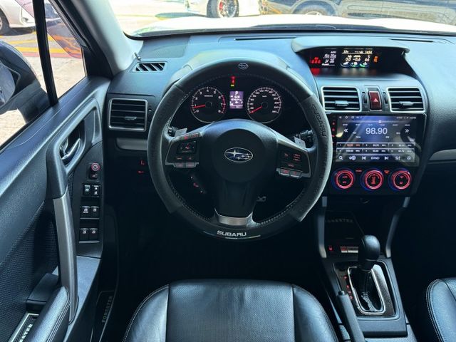 2.0 XTP 4WD 渦輪 天窗 電尾門 I-KEY 240P 7安 摸門 安卓機 18圈 導航 顯影 電動電熱椅  第10張相片