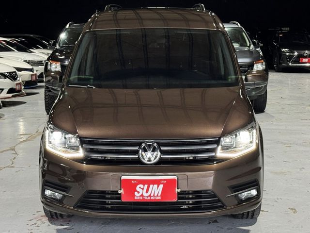 2.0 TDI 柴油渦輪 大七人座 電動滑門 二三椅快拆 6安 方控 LED日行燈 車道維持 定速 魚眼HID  第4張相片