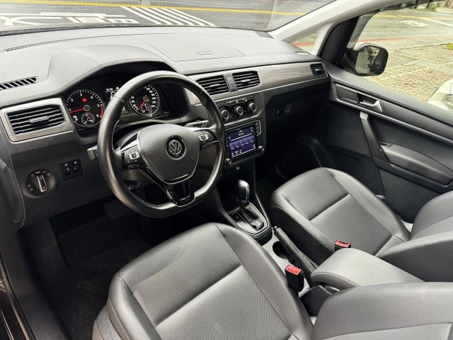 2.0 TDI 柴油渦輪 大七人座 電動滑門 二三椅快拆 6安 方控 LED日行燈 車道維持 定速 魚眼HID  第7張相片