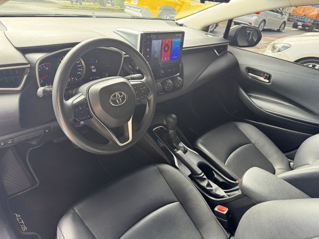 1.8 新型大改款 ACC跟車 9安 方控 黑化16圈 定速 循跡 大卓機機 導航 顯影 CARPLAY 藍芽  第8張相片