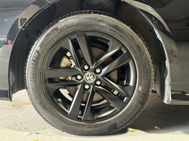 1.8 新型大改款 ACC跟車 9安 方控 黑化16圈 定速 循跡 大卓機機 導航 顯影 CARPLAY 藍芽  第14張相片