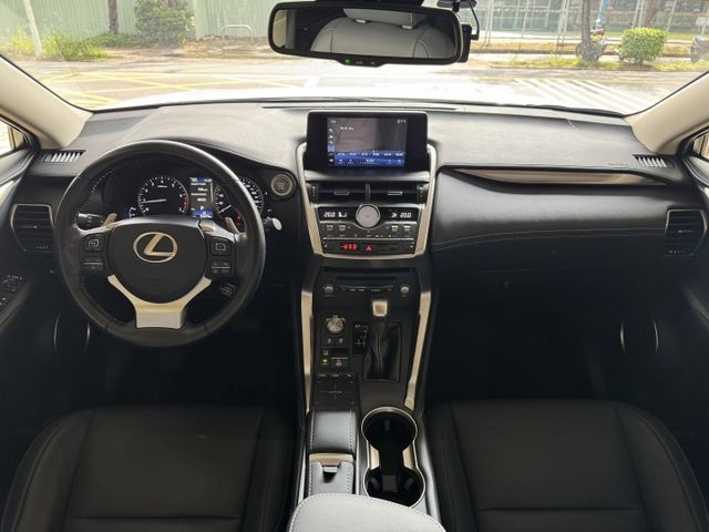 菁英PLUS 2.0汽油 ACC 電動椅 9安 電尾門 I-KEY 盲點 摸門 顯影 17圈 LED日行燈  第2張相片