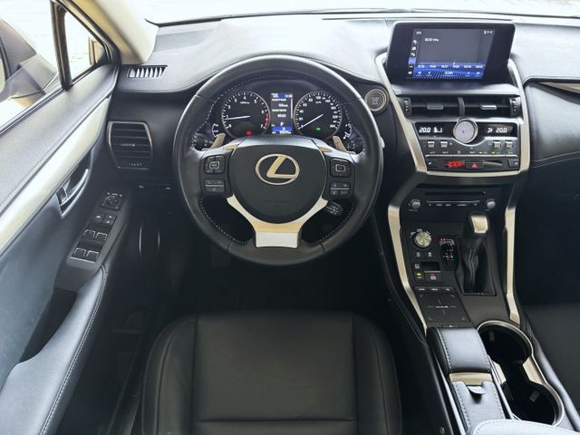 菁英PLUS 2.0汽油 ACC 電動椅 9安 電尾門 I-KEY 盲點 摸門 顯影 17圈 LED日行燈  第9張相片