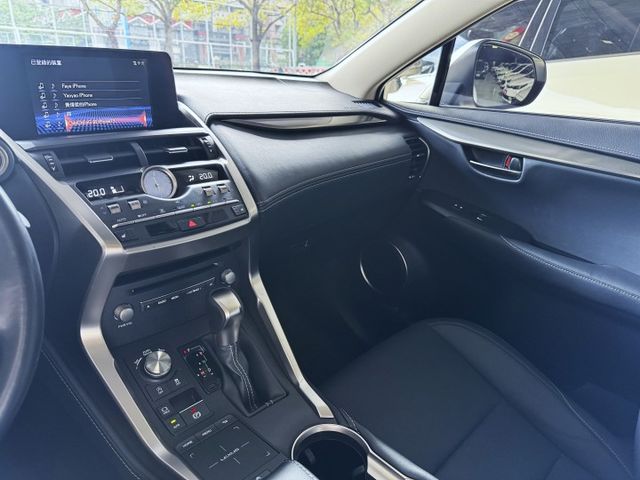 菁英PLUS 2.0汽油 ACC 電動椅 9安 電尾門 I-KEY 盲點 摸門 顯影 17圈 LED日行燈  第10張相片