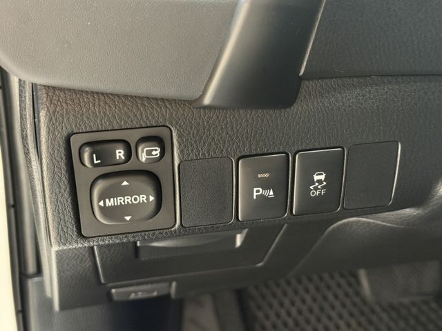 1.8 X版 空力套件 8安 I-KEY 環景 顯影 導航 恆溫 盲點 摸門 方控 快撥 定速 循跡 抬顯 行車紀錄器  第12張相片