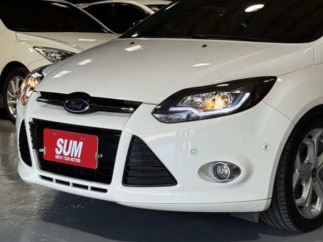 2.0五門 頂級運動版 空套 天窗 4安 停車輔助 大安卓機 導航 顯影 前後行車 前後日行燈 恆溫 定速  第5張相片