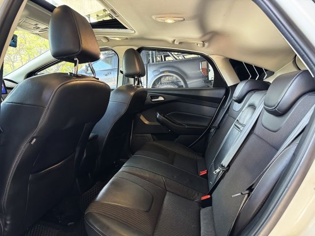 2.0五門 頂級運動版 空套 天窗 4安 停車輔助 大安卓機 導航 顯影 前後行車 前後日行燈 恆溫 定速  第9張相片