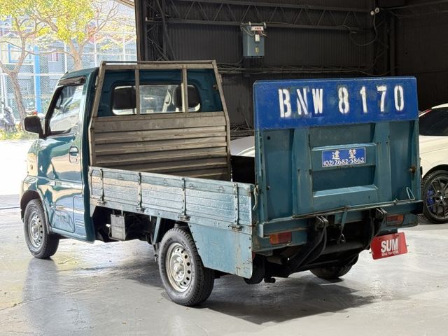 1.2  手排 貨車版 電動尾門 大片尾門 搖控昇降機 白鐵後斗 防撞桿 按時保養 室內車庫車  第6張相片