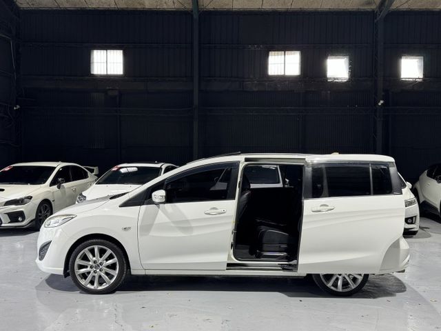 2.0旗艦版 新型小改款 天窗 七人座 雙電動滑門 大安卓機 導航 顯影 18圈 魚眼 電動椅 恆溫 行車器 抬顯  第6張相片