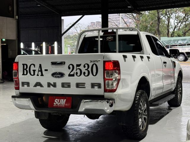 2.0渦輪 職人版 霸氣水箱罩 環景 顯影 4WD 7安 定速 導航 循跡 ABS 方控 18圈 LED日行燈  第9張相片