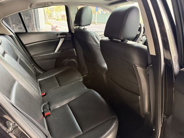 2.0 四門 定速 雙安 天窗 行車紀錄器 大安卓機 導航 顯影 方控 快撥 胎壓 16圈 魚眼 九成新輪胎 按時保養  第11張相片