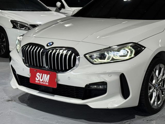 1.5渦輪 M版總代理 稀有特仕版 全車空套 雙色賽車椅 雙色18圈 5AT ACC 電尾門 8安 雙電動椅  第5張相片