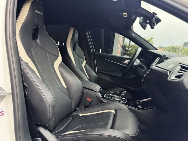 1.5渦輪 M版總代理 稀有特仕版 全車空套 雙色賽車椅 雙色18圈 5AT ACC 電尾門 8安 雙電動椅  第10張相片