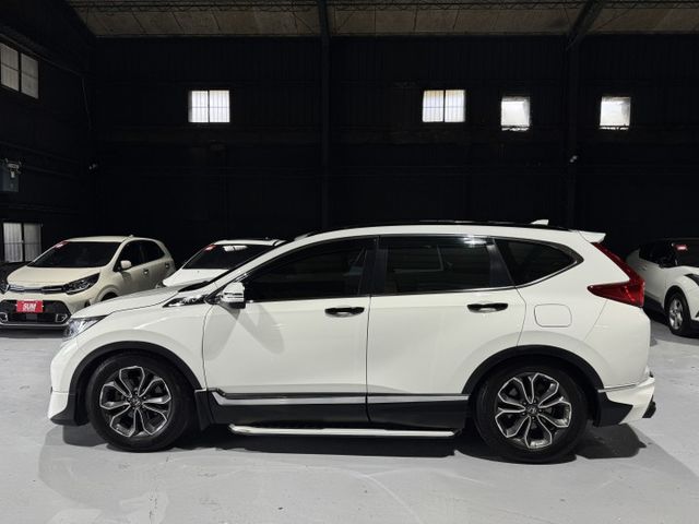 1.5渦輪 旗艦S版 空套 全景 雙出管 側踏板 ACC 電尾門 I-KEY 摸門 8安 導航 顯影 盲點 方控  第3張相片