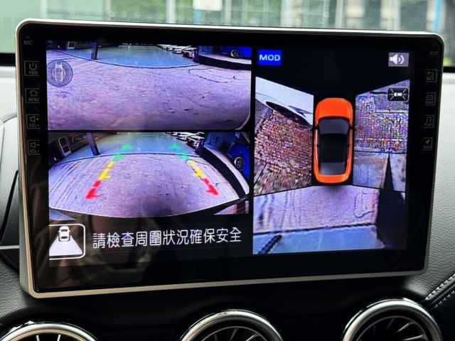 1.6GS 尊爵智駕版 遙控啟動 全車空套 鴨尾 四出管 鋁圈 卡鉗 ACC 環景 導航 卡夢飾板 摸門  第13張相片