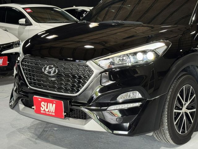 1.6渦輪 頂級旗艦 空套 全景 側踏 雙出管 電尾門 環景 I-KEY 6安 導航 顯影 盲點 摸門 電動椅  第5張相片