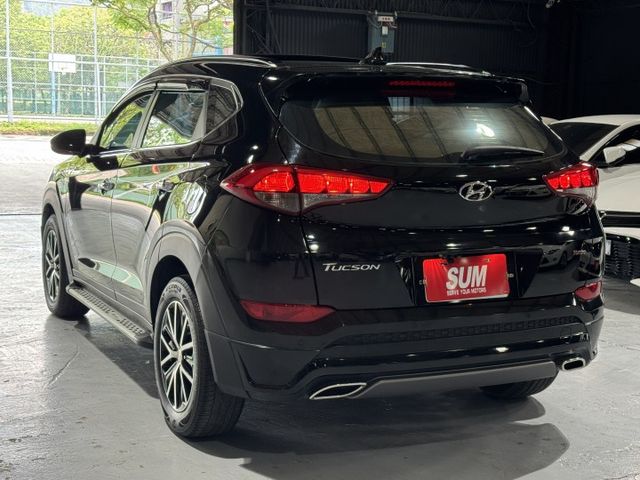 1.6渦輪 頂級旗艦 空套 全景 側踏 雙出管 電尾門 環景 I-KEY 6安 導航 顯影 盲點 摸門 電動椅  第7張相片