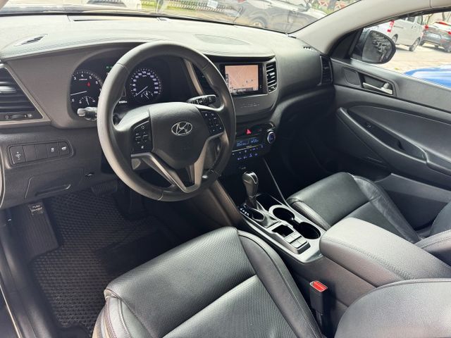 1.6渦輪 頂級旗艦 空套 全景 側踏 雙出管 電尾門 環景 I-KEY 6安 導航 顯影 盲點 摸門 電動椅  第8張相片