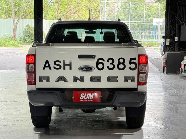 2.0 渦輪 4WD 定速 行車紀錄器 霸氣水箱罩 電動座椅 I-KEY 摸門 6安 導航 顯影 循跡 方控 HID  第5張相片