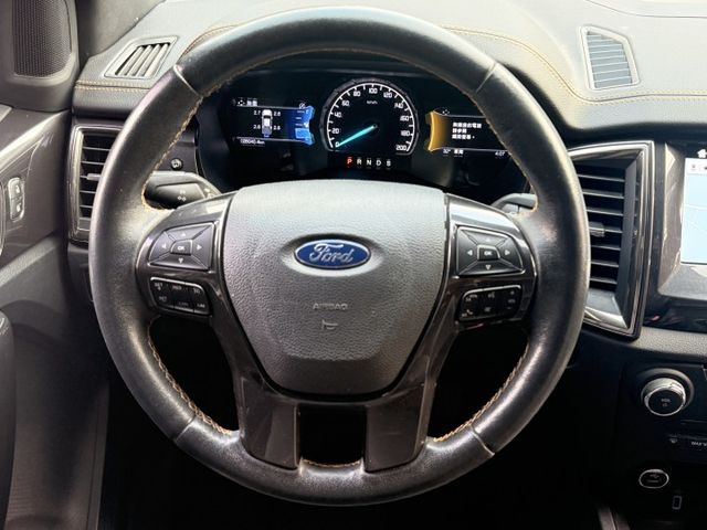 2.0 渦輪 4WD 定速 行車紀錄器 霸氣水箱罩 電動座椅 I-KEY 摸門 6安 導航 顯影 循跡 方控 HID  第9張相片