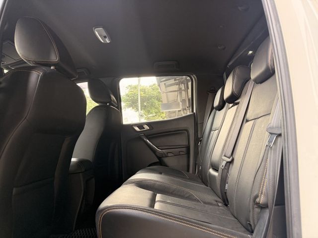 2.0 渦輪 4WD 定速 行車紀錄器 霸氣水箱罩 電動座椅 I-KEY 摸門 6安 導航 顯影 循跡 方控 HID  第12張相片