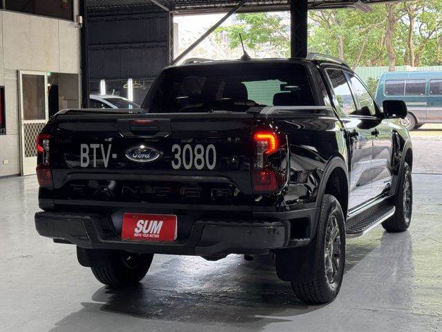 2.0渦輪 全新大改款 頂級旗艦 大螢幕 環景 LED日行燈 ACC 車偏 導航 I-KEY 盲點 電動椅 4WD  第7張相片