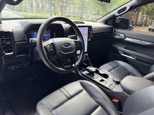 2.0渦輪 全新大改款 頂級旗艦 大螢幕 環景 LED日行燈 ACC 車偏 導航 I-KEY 盲點 電動椅 4WD  第9張相片