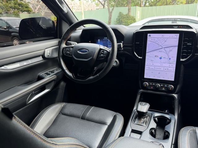 2.0渦輪 全新大改款 頂級旗艦 大螢幕 環景 LED日行燈 ACC 車偏 導航 I-KEY 盲點 電動椅 4WD  第12張相片