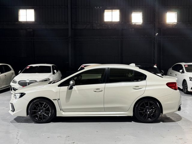 2.0渦輪 4WD 運動版 ACC小改款 空套 尾翼 9安 18圈 盲點 摸門 四出管 恆溫 方控 快撥 LED  第3張相片