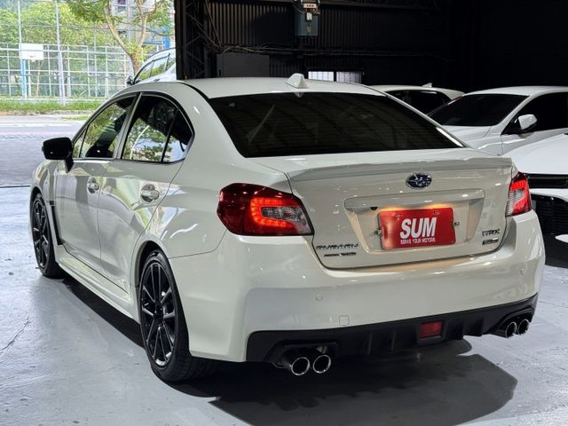 2.0渦輪 4WD 運動版 ACC小改款 空套 尾翼 9安 18圈 盲點 摸門 四出管 恆溫 方控 快撥 LED  第6張相片