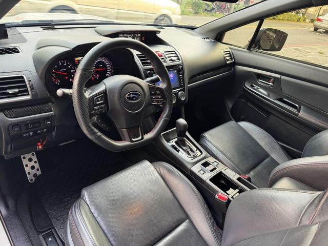 2.0渦輪 4WD 運動版 ACC小改款 空套 尾翼 9安 18圈 盲點 摸門 四出管 恆溫 方控 快撥 LED  第9張相片