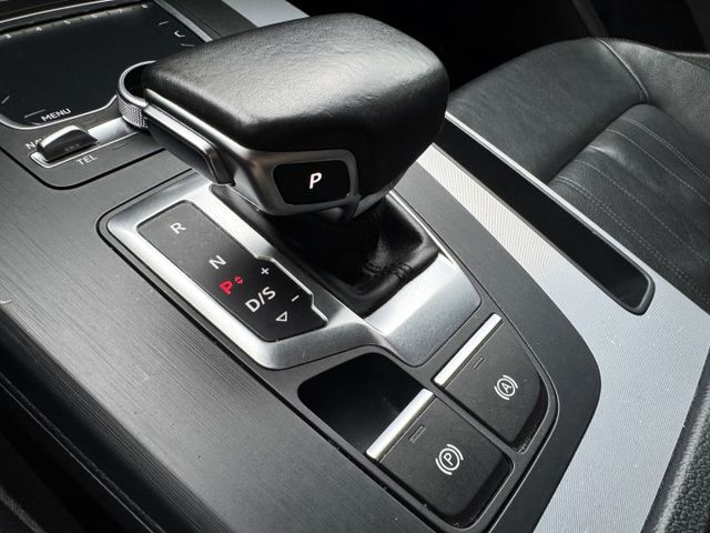 2.0渦輪 45 TFSI 液晶螢幕 I-KEY 6安 電尾門 摸門 導航 顯影 前後行車器 方控 快撥 雙電動椅  第12張相片