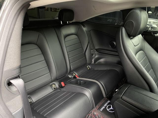 C-CLASS COUPE C205  第10張相片