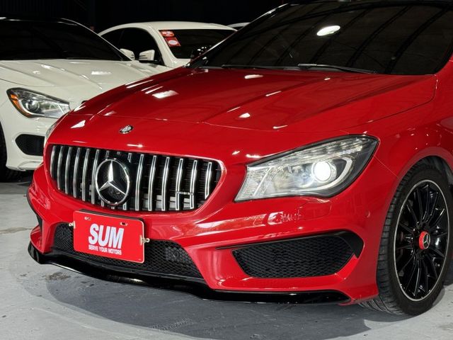 CLA250 2.0渦輪 總代理 PLUS 全景 AMG 大安卓機 環景 平盤 雙電動椅 18夜色圈 空套 鴨尾 H/K  第5張相片