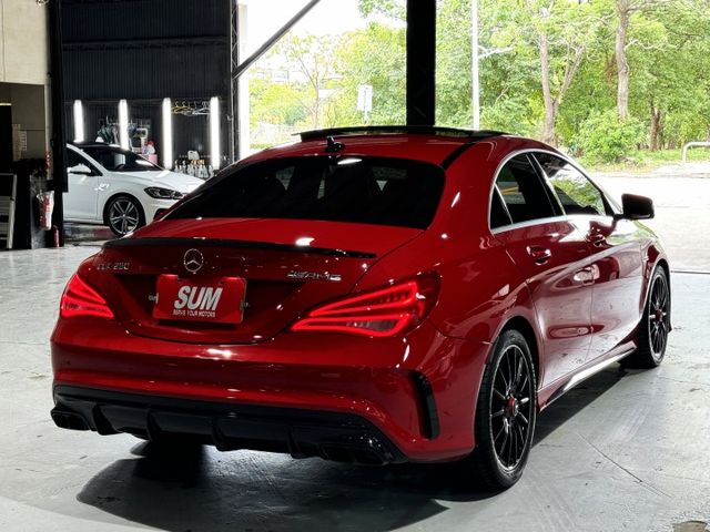 CLA250 2.0渦輪 總代理 PLUS 全景 AMG 大安卓機 環景 平盤 雙電動椅 18夜色圈 空套 鴨尾 H/K  第7張相片