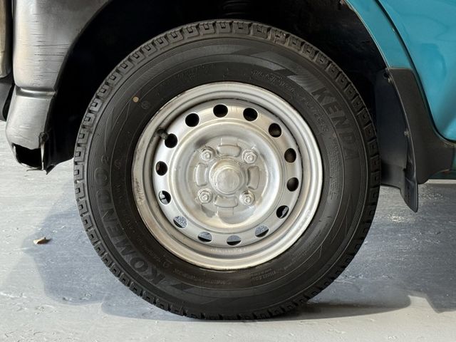 1.2  手排 貨車版 電動尾門 大片尾門 搖控昇降機 白鐵後斗 防撞桿 按時保養 室內車庫車  第17張相片