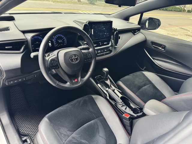 2.0 汽油 GR-SPORT 新型大改款 ACC 空套 I-KEY 摸門 液晶儀錶 導航 顯影 卡不累 18吋圈  第9張相片