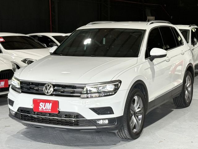 2.0渦輪 330 HL版 4WD 空套 7安 腳踢尾門 數位儀錶 ACC 環景 雙電動記憶座椅 盲點 導航 I-KEY  第1張相片