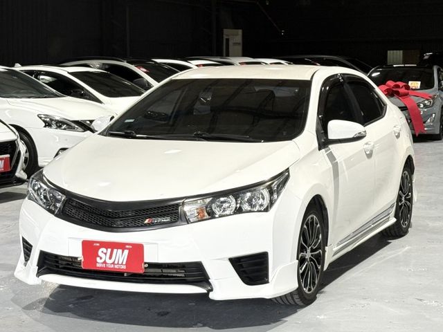 1.8精裝版 Z版空套 Z版18吋鋁圈 大安卓機 CarPlay 導航 顯影 胎壓 雙安 避震 水箱罩 全車氣氛燈  第1張相片