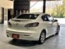 馬三 2.0 天窗 快撥 安卓機 方控 導航 藍芽 顯影 行車 雙安 16吋圈  魚眼頭燈  第8張縮圖
