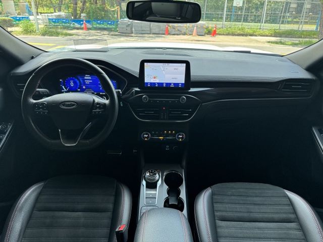 2.0 渦輪 4WD 旗艦 環景 運動版 空套 賽車椅 全景 I-KEY 腳踢電尾門 6安 電動椅 ACC 19圈  第2張相片
