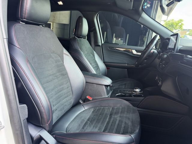 2.0 渦輪 4WD 旗艦 環景 運動版 空套 賽車椅 全景 I-KEY 腳踢電尾門 6安 電動椅 ACC 19圈  第10張相片