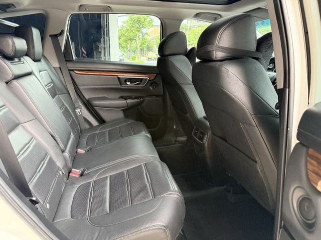 1.5 渦輪 旗艦S版 全景 ACC 電尾門 8安 I-KEY 行車紀錄器 導航 CarPlay 電動座椅 摸門 顯影  第13張相片