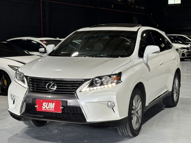 RX270 2.7特仕版 限量40台 全車空套 天窗 電尾門 導航 顯影 I-KEY 12安 雙電動椅 雙色內裝 摸門  第1張相片