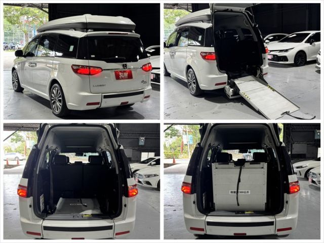 2.2渦輪 頂級旗艦 輪椅福祉車 雙電滑門 環景 定速 I-KEY 天窗 方控 雙螢幕 恆溫 摸門 前後行車  第17張相片
