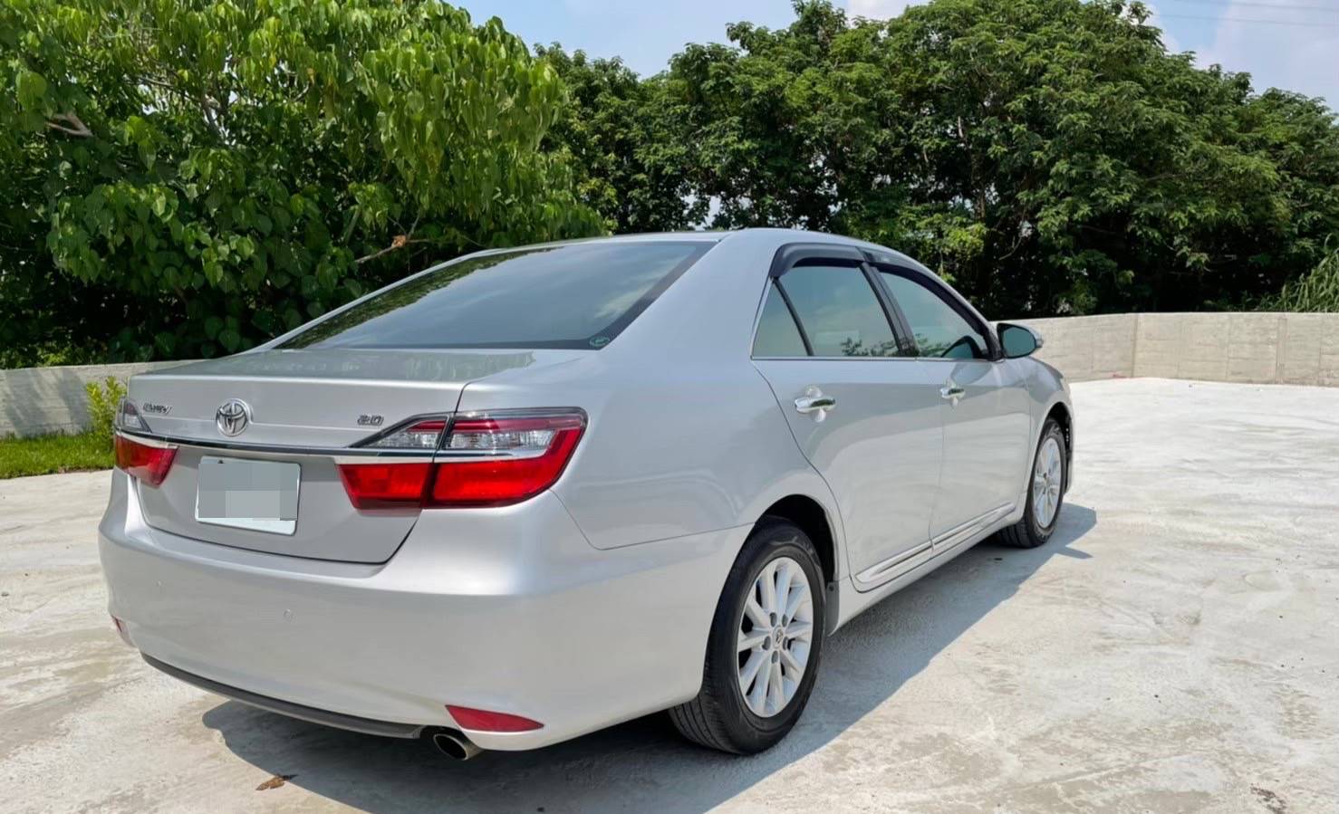 《鑫宏車業》新進車輛 — 整理中,三代小改款經典型..  第3張相片
