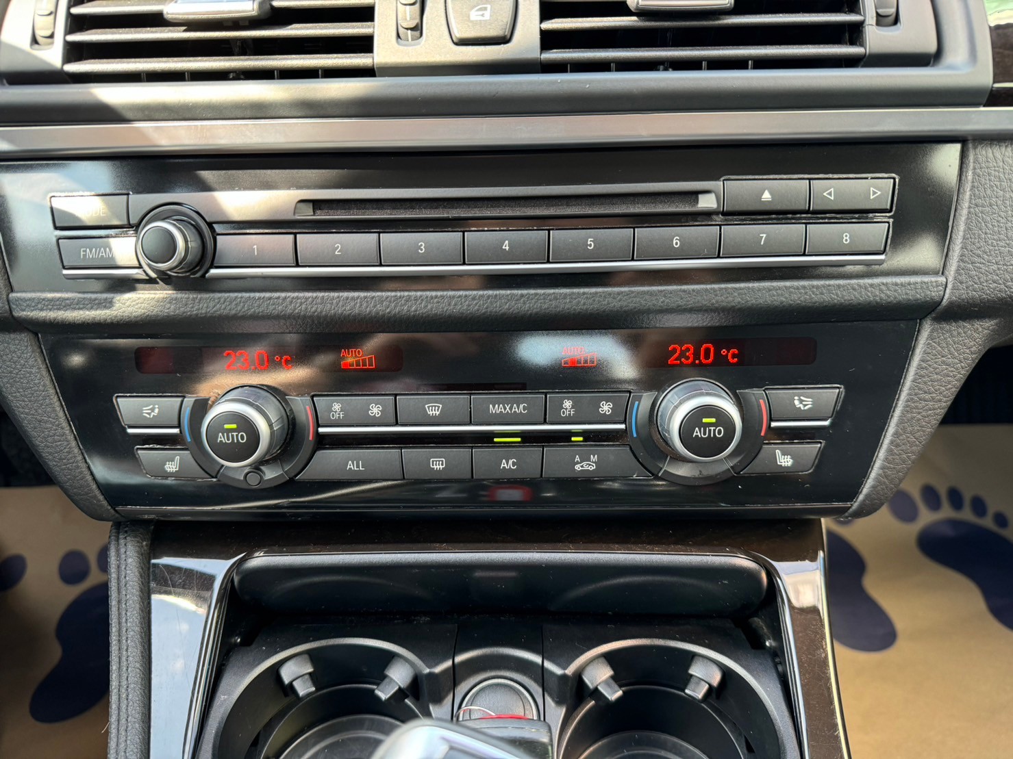 《鑫宏車業》車輛目前在新北市五股區，535i F10型 四門 汽油 4WD..  第14張相片