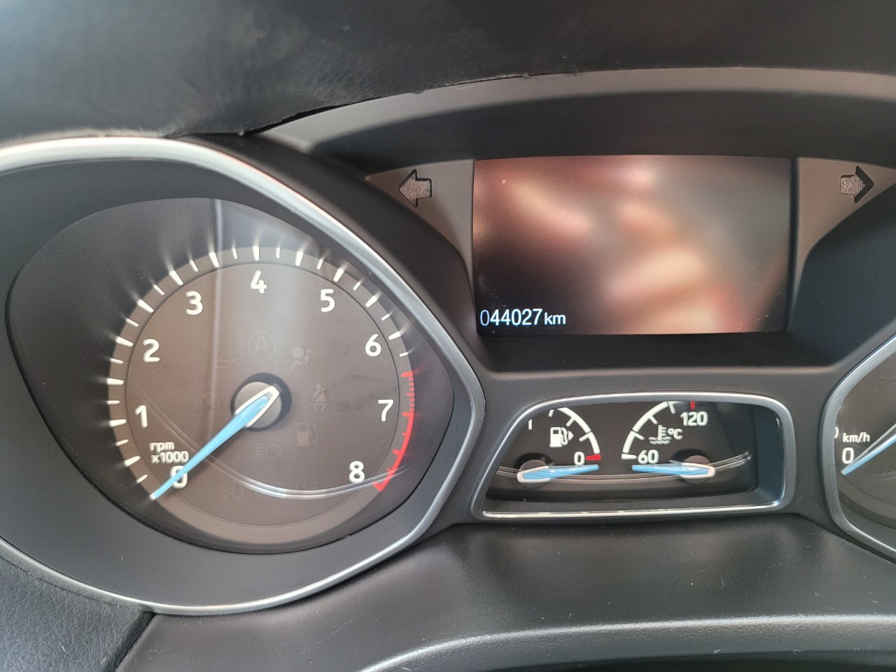 《鑫宏車業》此商品已下架---車輛目前在新北市五股區，汽油五門三代小改款運動型，輕巧好操控..  第11張相片