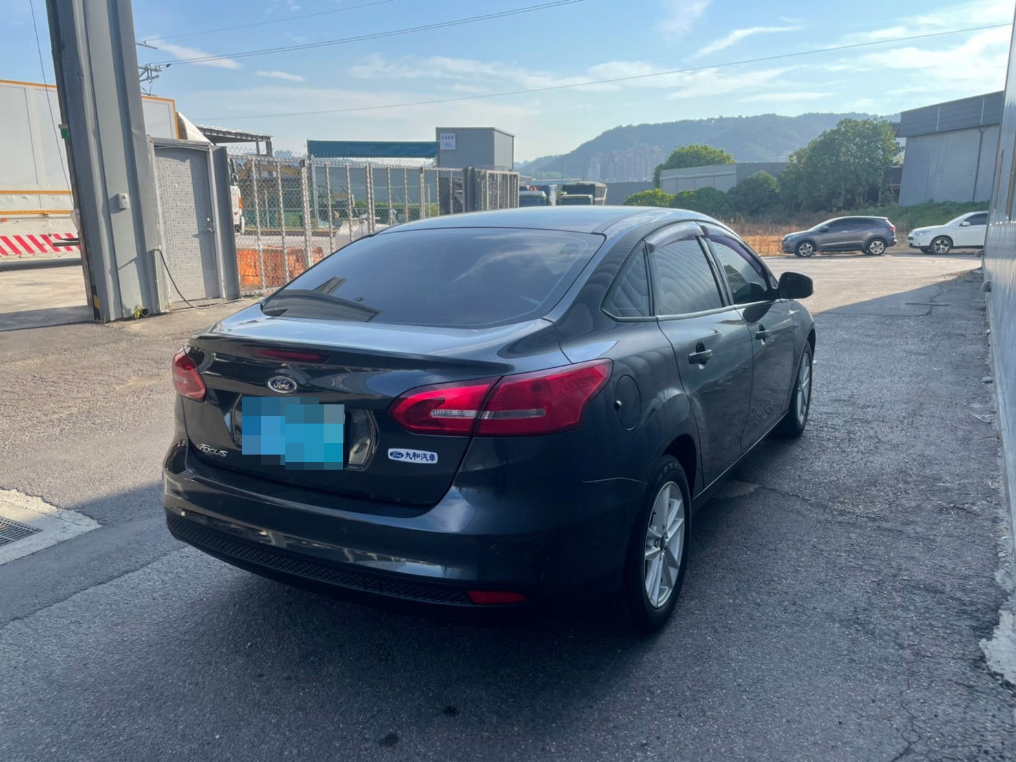 《鑫宏車業》此商品已下架---汽油三代小改款時尚型，輕巧好操控..  第5張相片