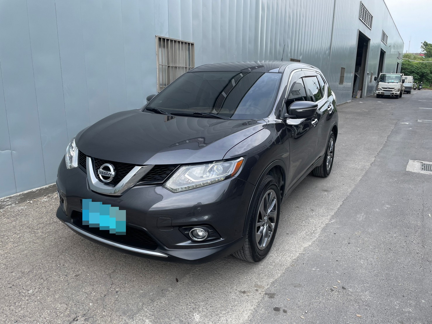 《鑫宏車業》車輛目前在新北市五股區，二代豪華版，代步休旅空間大....  第1張相片